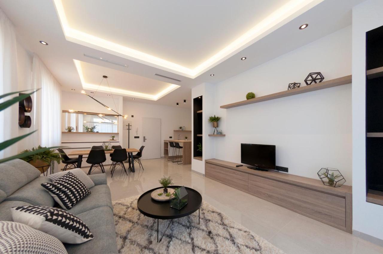 Apartamentos La Laguna I Luxury Apartments グアルダマル・デル・セグラ エクステリア 写真