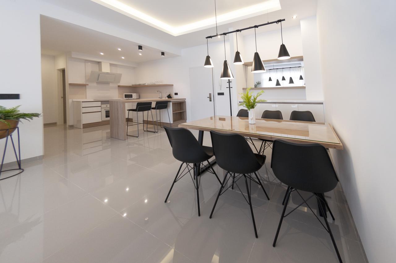 Apartamentos La Laguna I Luxury Apartments グアルダマル・デル・セグラ エクステリア 写真