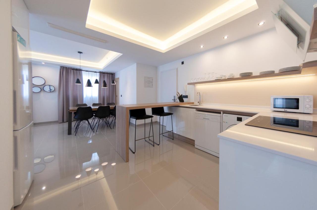 Apartamentos La Laguna I Luxury Apartments グアルダマル・デル・セグラ エクステリア 写真