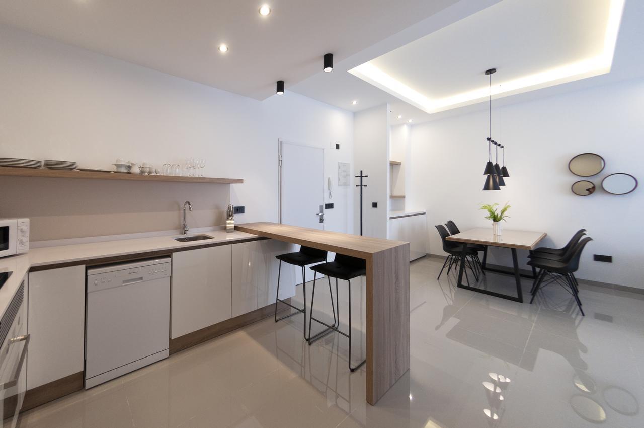 Apartamentos La Laguna I Luxury Apartments グアルダマル・デル・セグラ エクステリア 写真